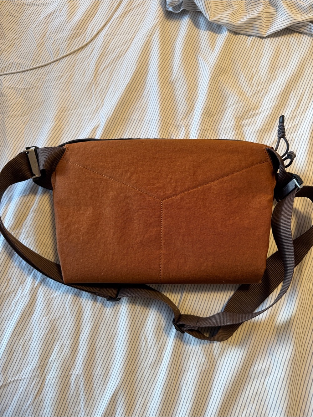 Bellroy Venture Sling 9L Clay - Picture 3 of 3
